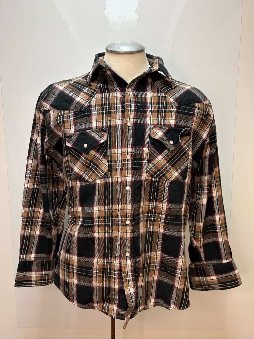 Plains Western Wear Men’s Large Heavyweight Cotton Blend Pearl Button Shirt